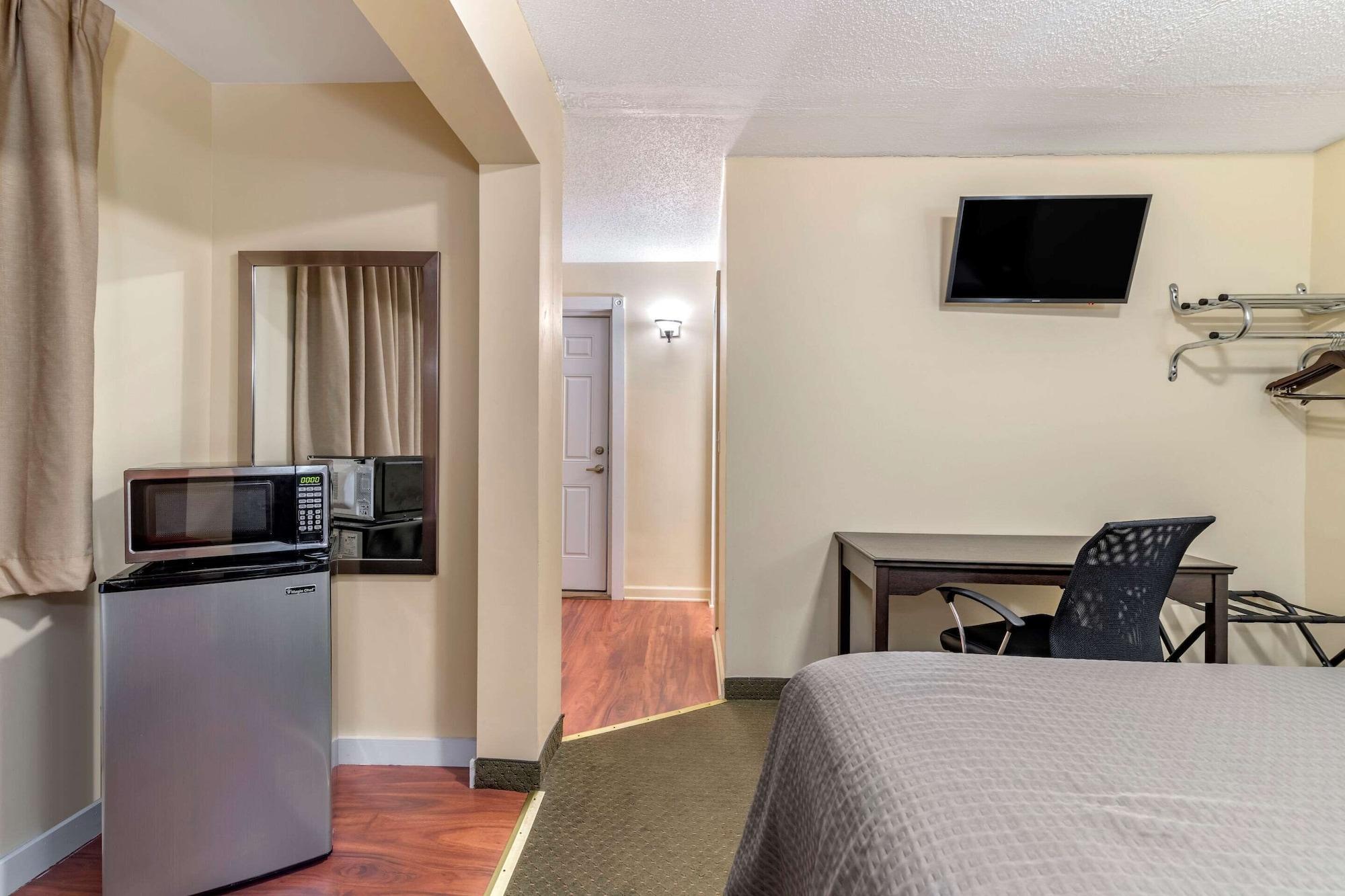 Rodeway Inn Lake George Outlets ภายนอก รูปภาพ