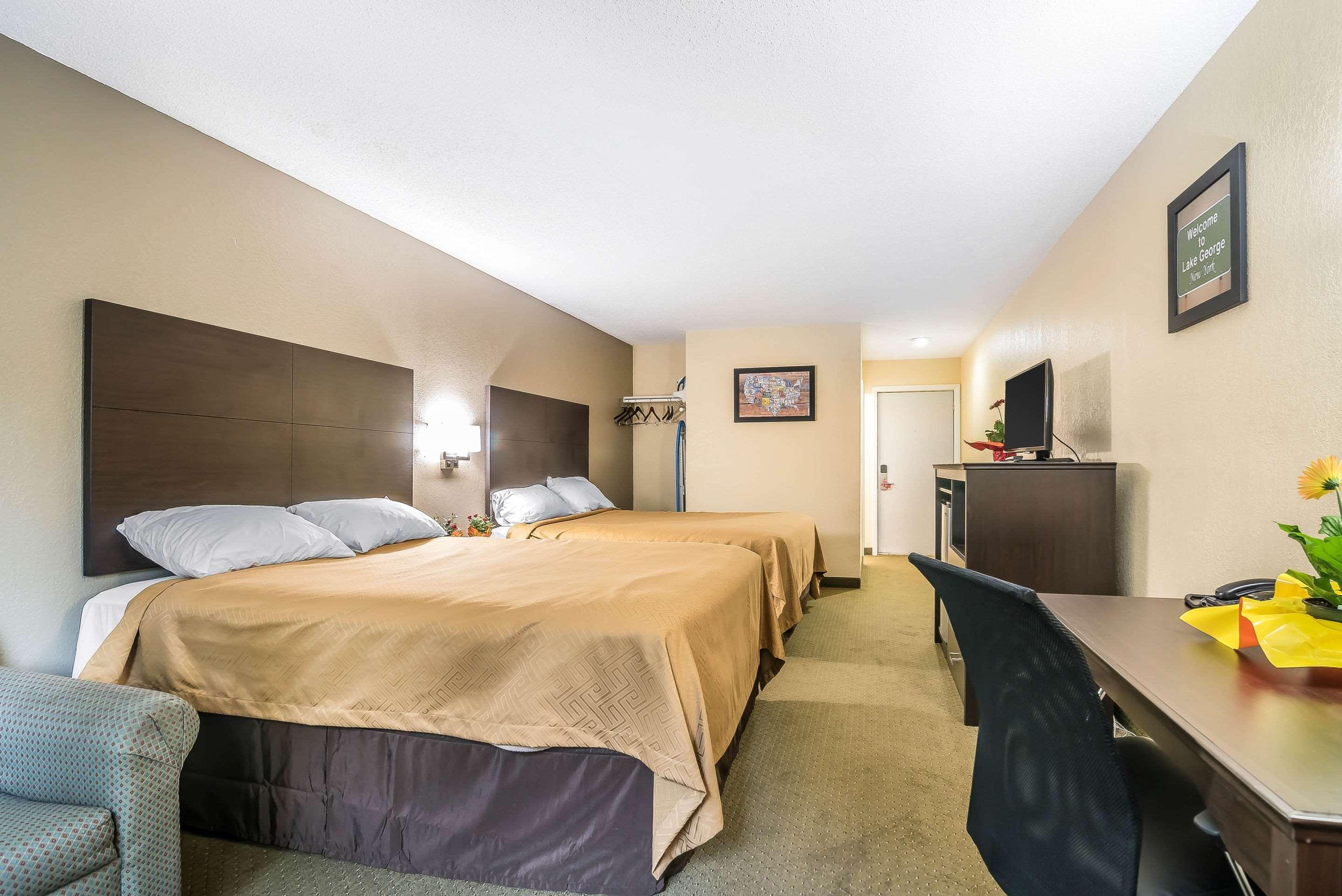Rodeway Inn Lake George Outlets ภายนอก รูปภาพ