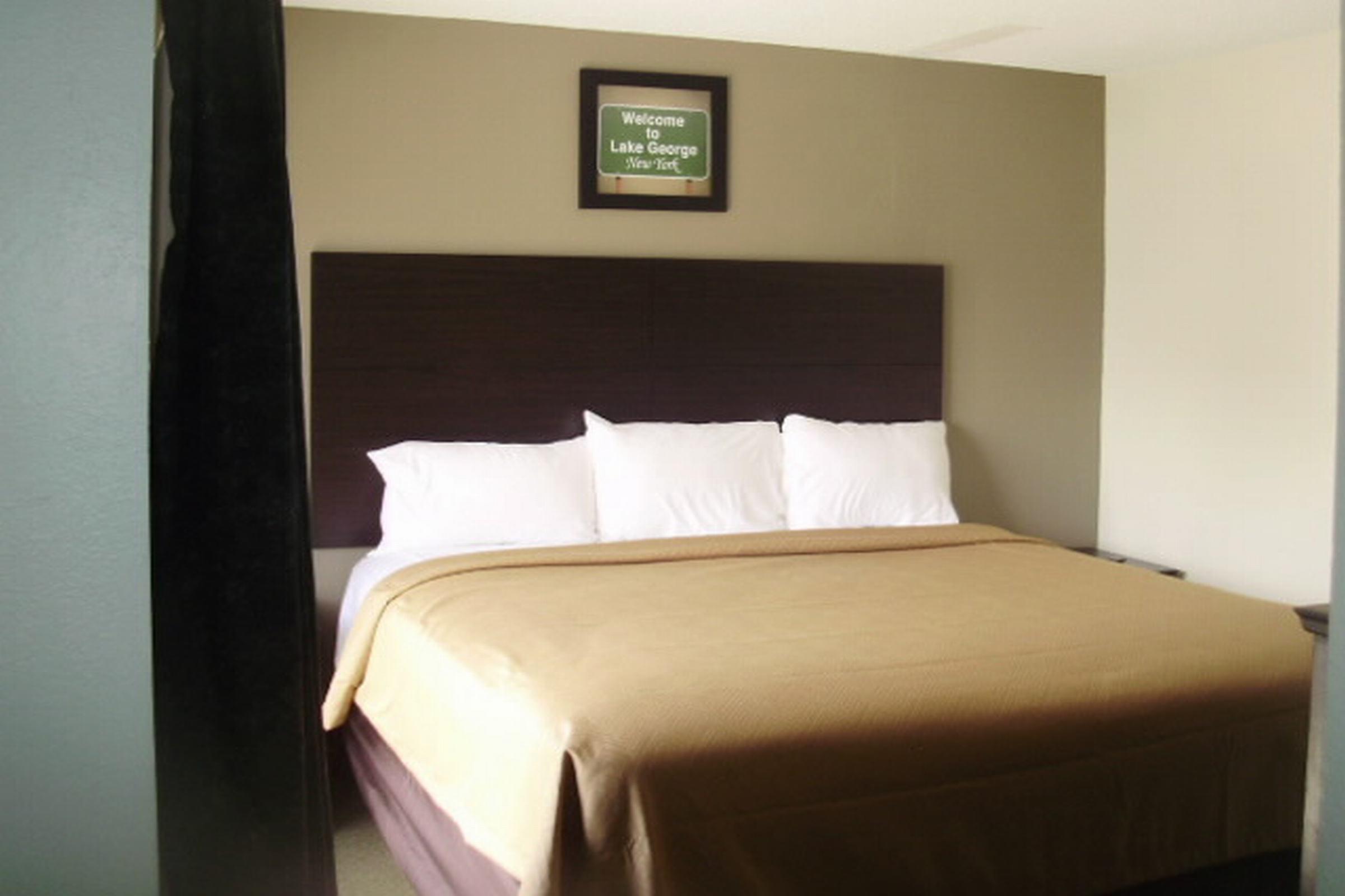 Rodeway Inn Lake George Outlets ภายนอก รูปภาพ