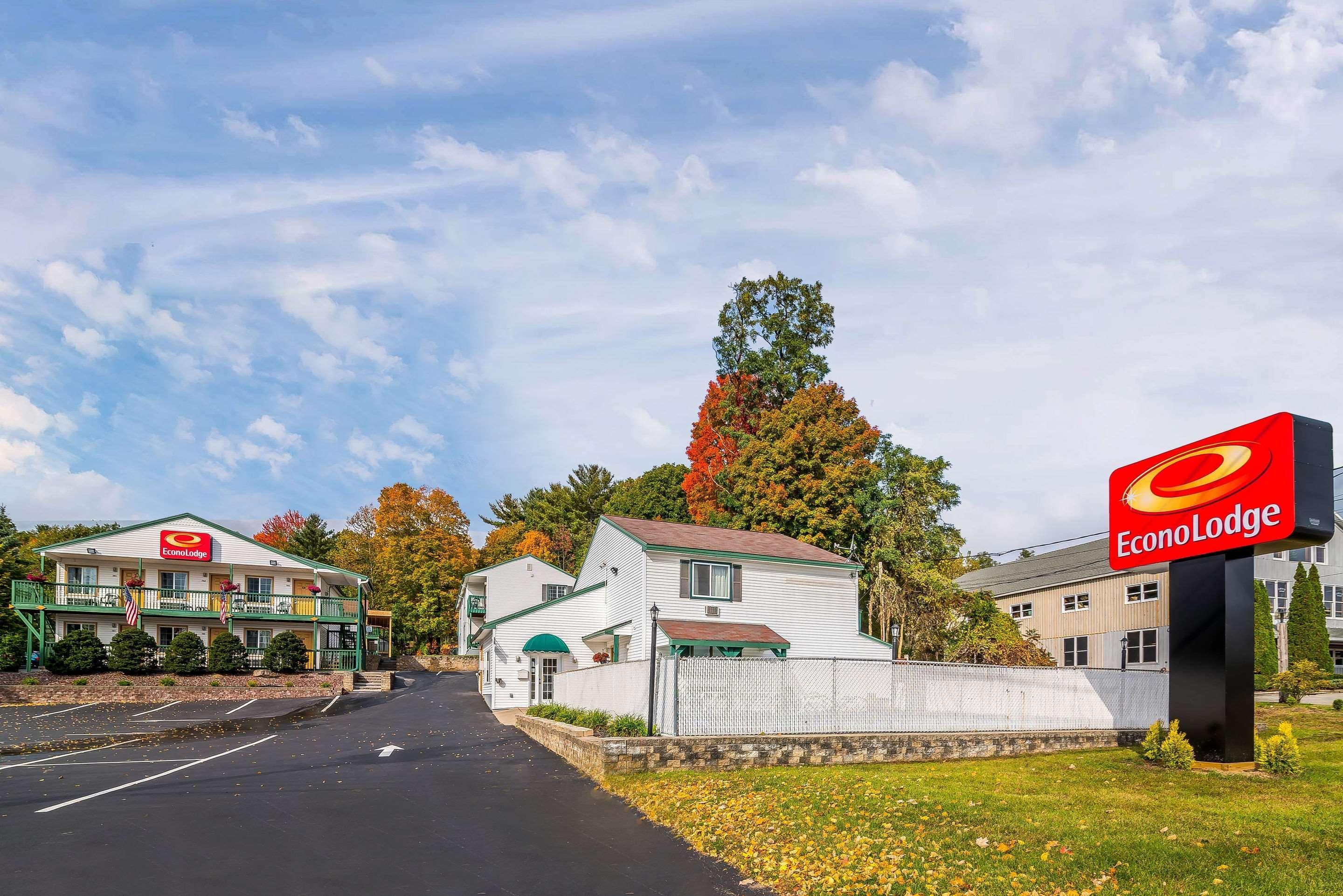 Rodeway Inn Lake George Outlets ภายนอก รูปภาพ